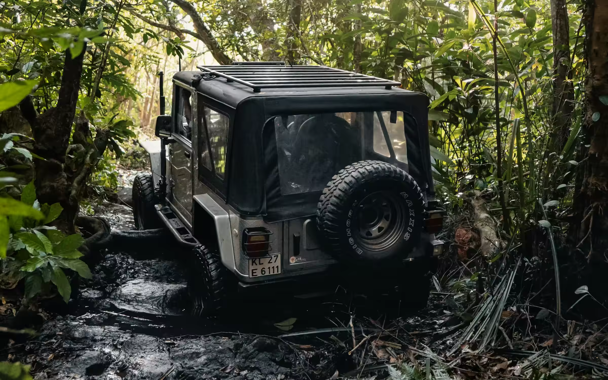 Jeep safari route in Rajaji National Park